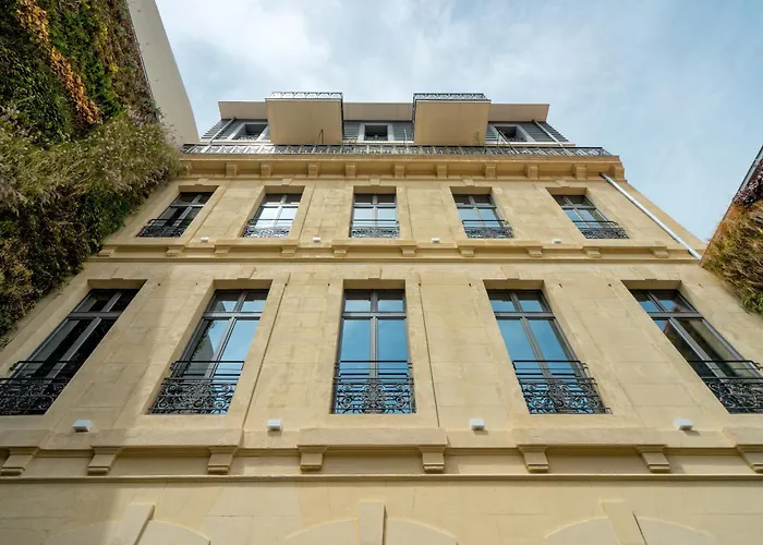 Hôtel C2