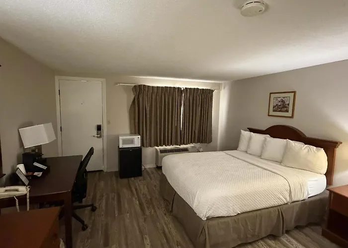 Coachman Inn