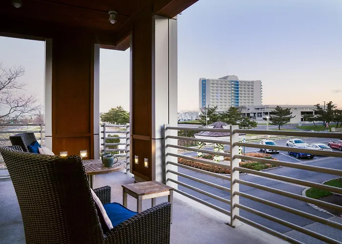 Bungalow Hotel