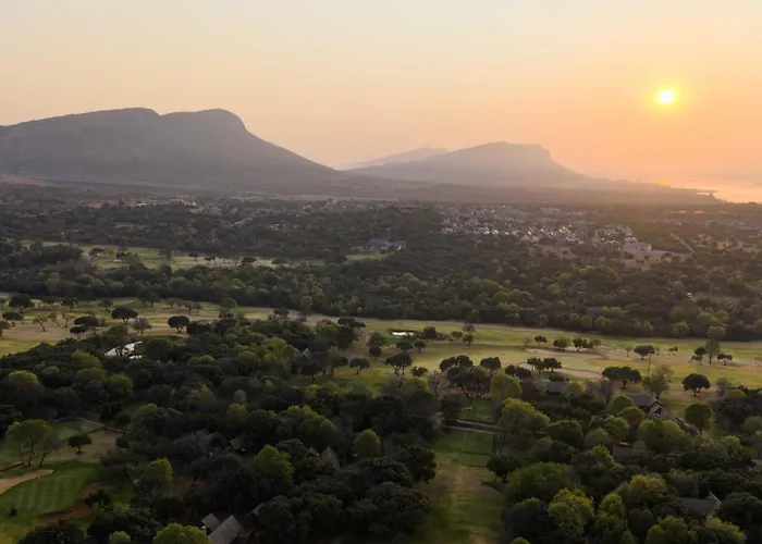 First Group Magalies Park Hotel Hartbeespoort