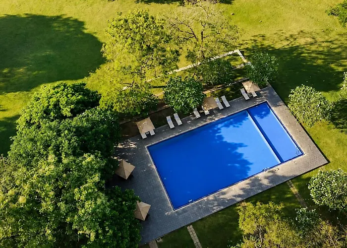 Grand Tamarind Lake