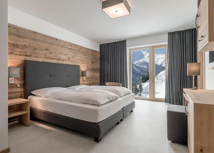 Mondschein Hotel&Chalet Ski-In Ski-Out Luxus am Arlberg