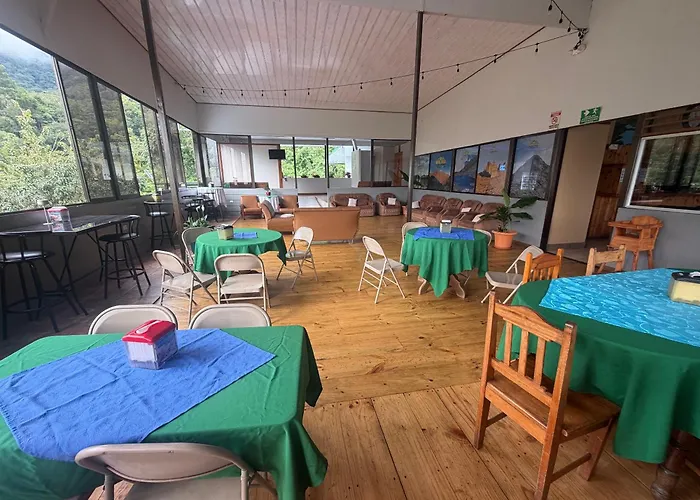 Hotel Uran