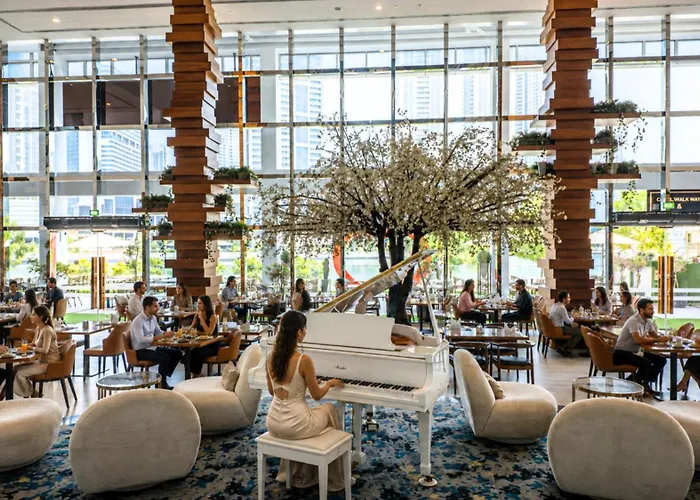 Canal Central Hotel Business Bay