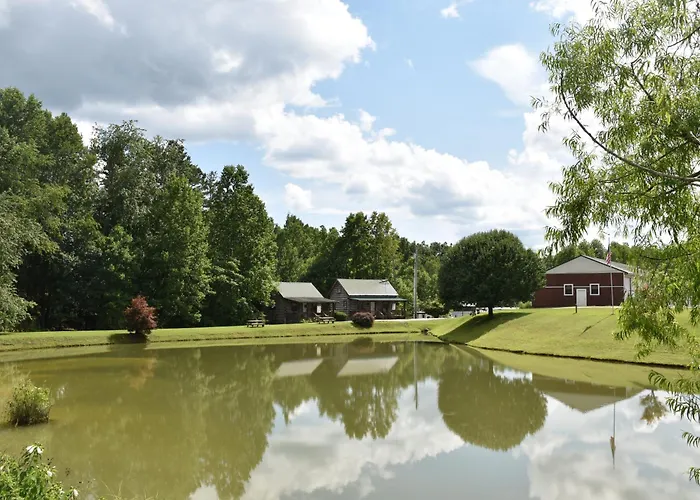Laurel Lake Cabins