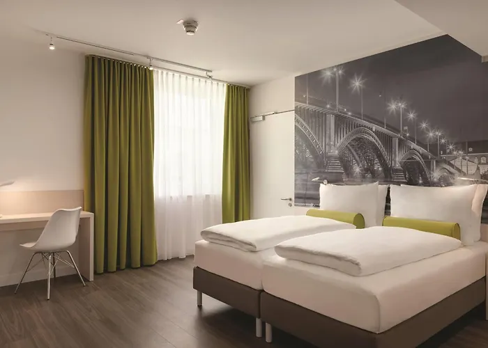 Super 8 by Wyndham Mainz Zollhafen