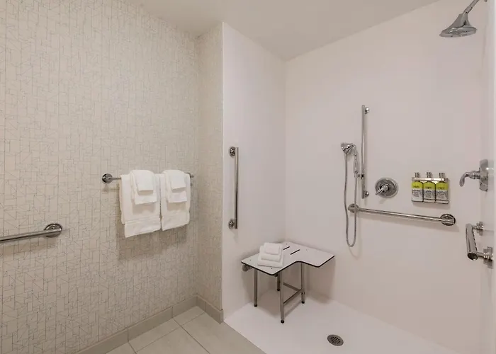 Holiday Inn Express & Suites - Phoenix North - Happy Valley By Ihg