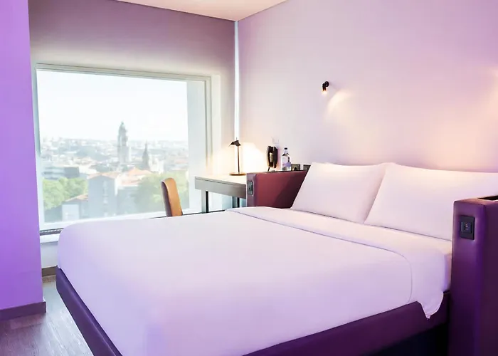 YOTEL Porto