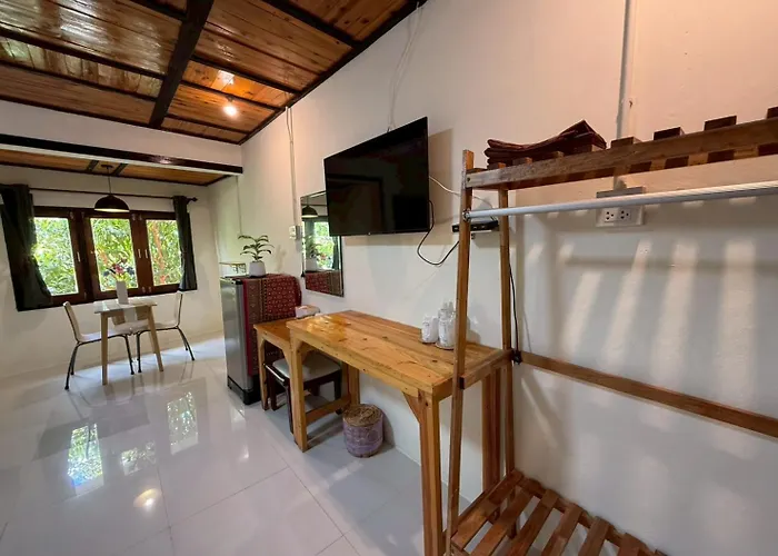 Mookboonchu Guesthouse ,Kohmook Trang