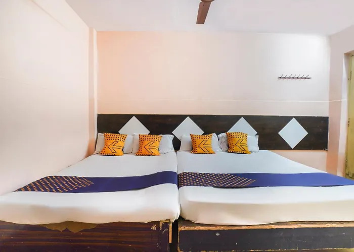 Spot On 65100 Delhi Lodge