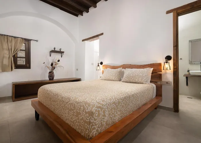 Ancient Knights Luxury Suites