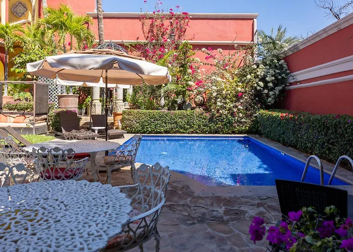 Collection O Casa Bella Hotel Boutique, Cabo San Lucas