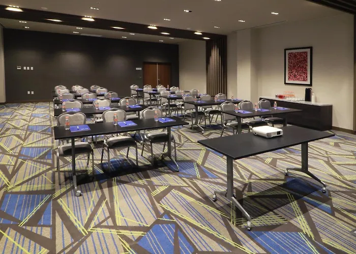 Holiday Inn Express - Monterrey - Fundidora, an IHG Hotel
