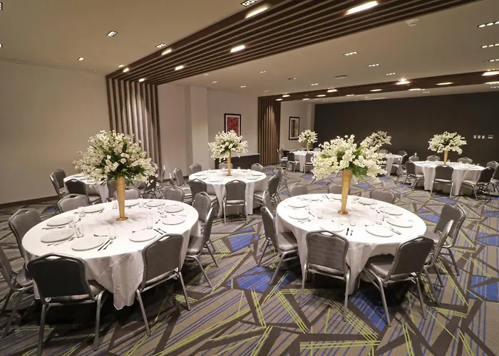 Holiday Inn Express - Monterrey - Fundidora By Ihg
