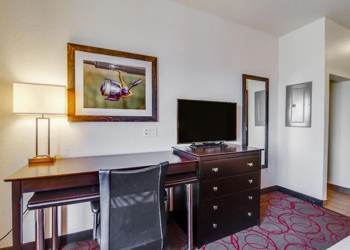 Inn At Hunters Run
