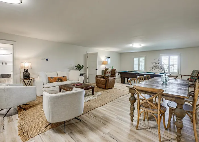 Ski & Unwind Fireside: Highlands Gem W/ Game Room!