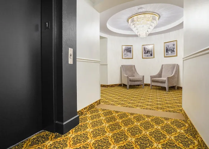 Chateau Avalon Hotel & Spa