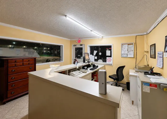 Economy Inn Sweetwater I-75