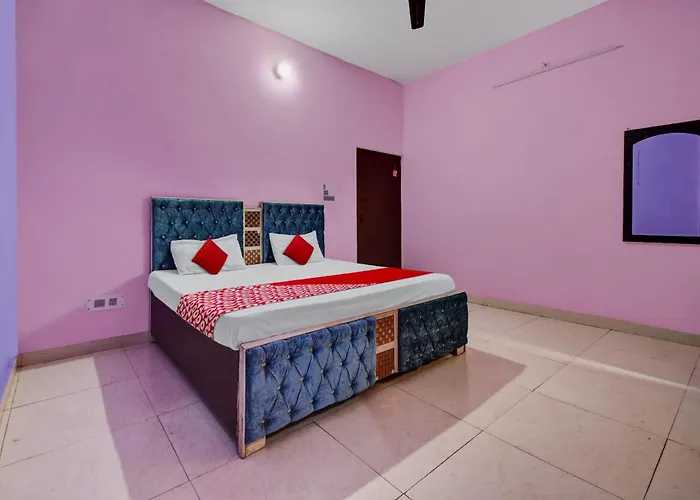 Hotel O Galaxy Guest House