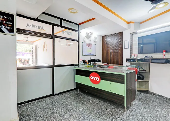 Hotel Cp Residency
