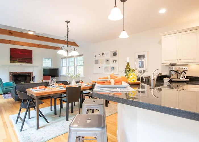 Perfectly Private Location W Deeded Beach Access