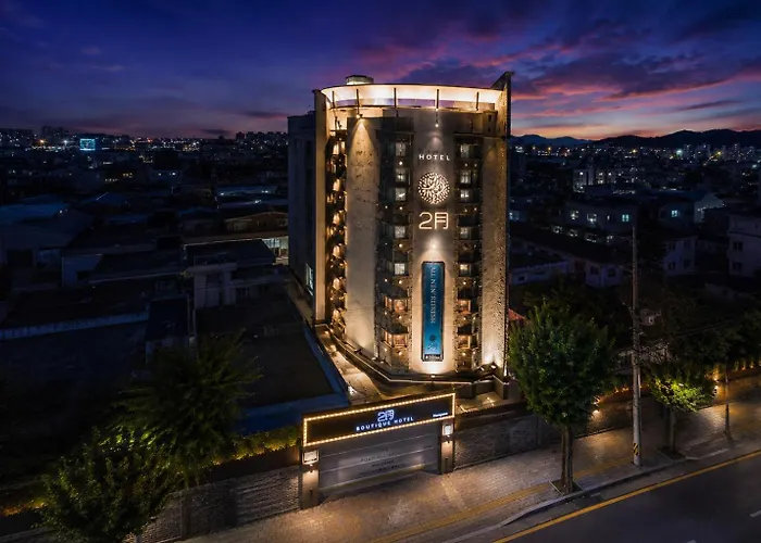 February Hotel Seongseo