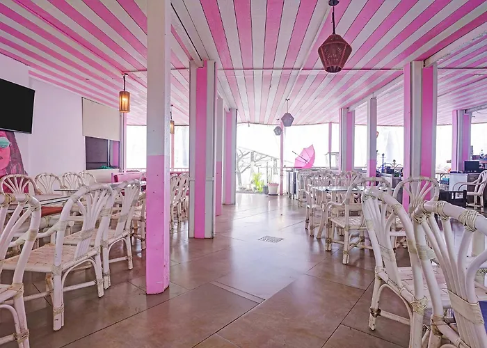 Fabhotel Maitree Beach Resort - A Beach Property, Arambol