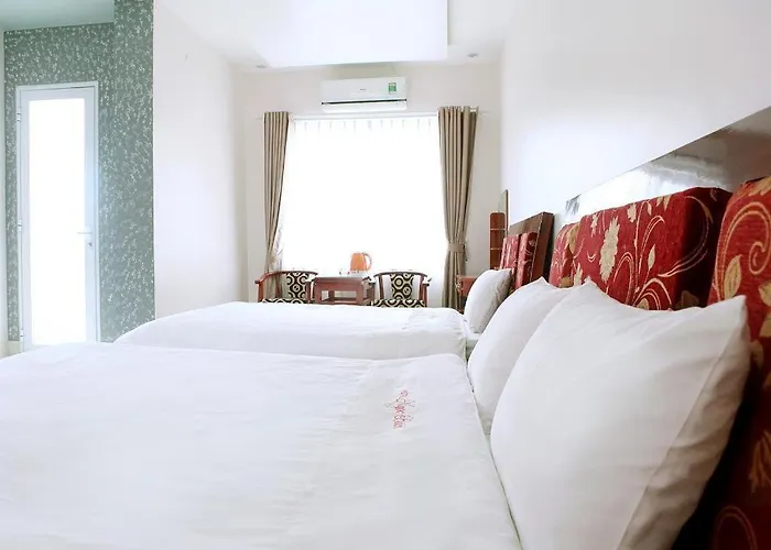 Ngoc Bach Hotel