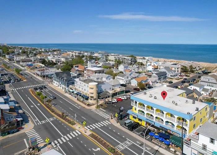New 3Br-3Ba Beach Block With Parking