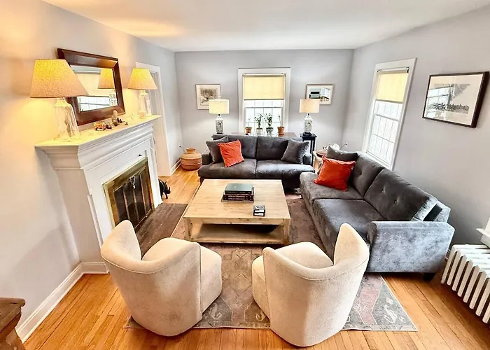 Beautiful Home In Burlington'S South End.