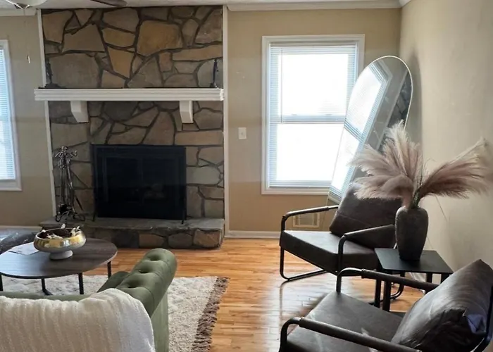 Cineluxe Retreat