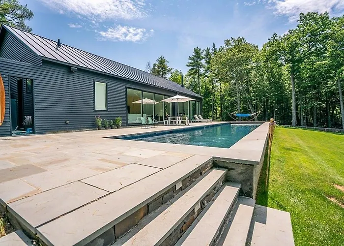 Basecamp - Pool & Mountain Views Hudson Valley Getaway