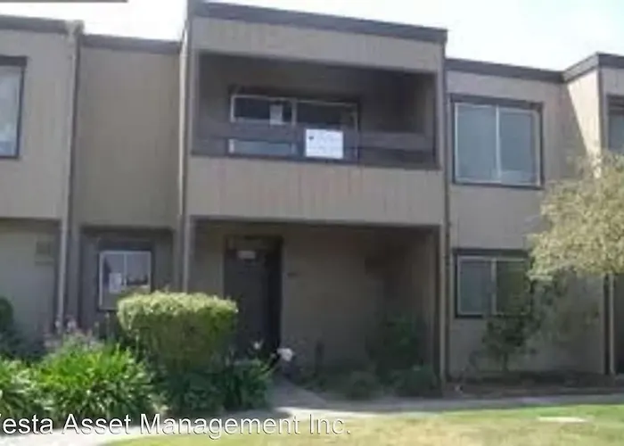 3Br Bay Farm Townhome - Pool - Patio - Sleeps 8