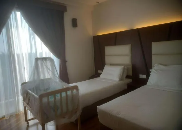 Hotel Grand Baron