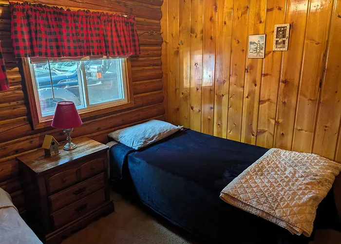 Catalina - Cute And Comfy With Ac & Kayaks!