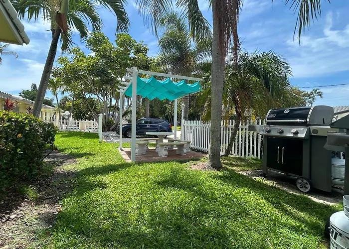 Bahama Beach Club Pompano - Fort Lauderdale - Boutique Studios & Apartments Close To Beach With Heated Pool