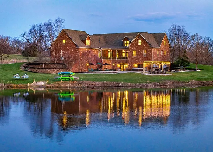 Heated Pool, Hot Tub, Mini Golf, Theater-Sleeps 28