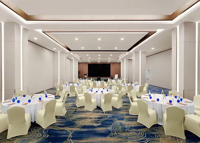 Harris Hotel & Suites Nagoya Batam