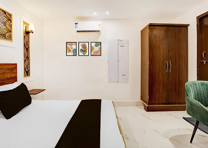 Hotel O Luxury Inn