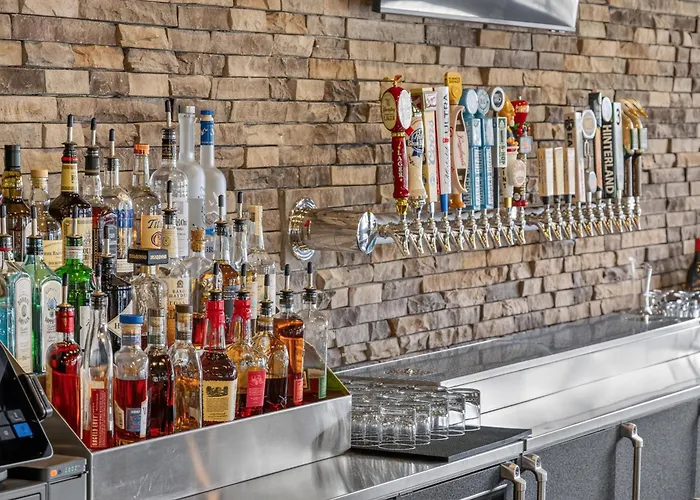 Cobblestone Hotel & Suites Waukesha West Milwaukee