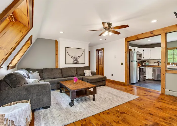 Slippery Slope Chalet, Hot Tub, Arcade, Firepit, 5 Min To Base, Nightlife And Restaurants