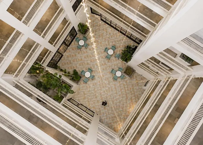 Alpirious Hotel - Near Islamabad Airport