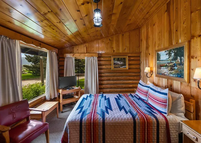 El Western Cabins & Lodges