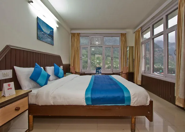 Hotel Classic Crown - #Scenic Mountain View #Open Terrace #Guest Preferred #Best Selling Hotel In Mussoorie