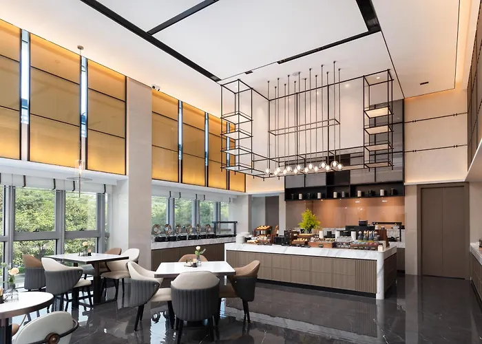 Atour Hotel Dongguan Nancheng Central Plaza