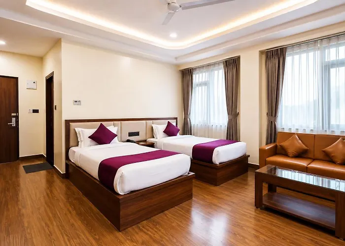 Hotel Lavish Grand