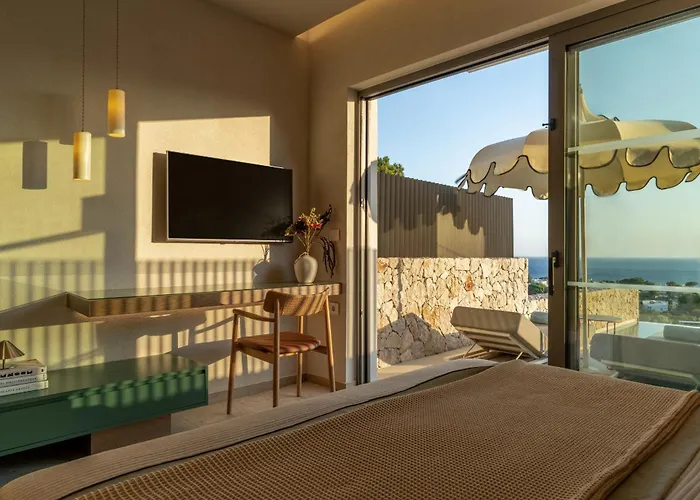 Pefkos Beach hotel&suites