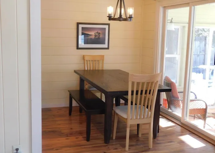 "The Beach House” On Lake Amnicon. Pet Friendly!