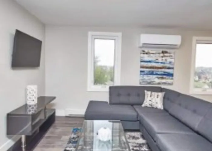 Clifton Hill Suite 3302