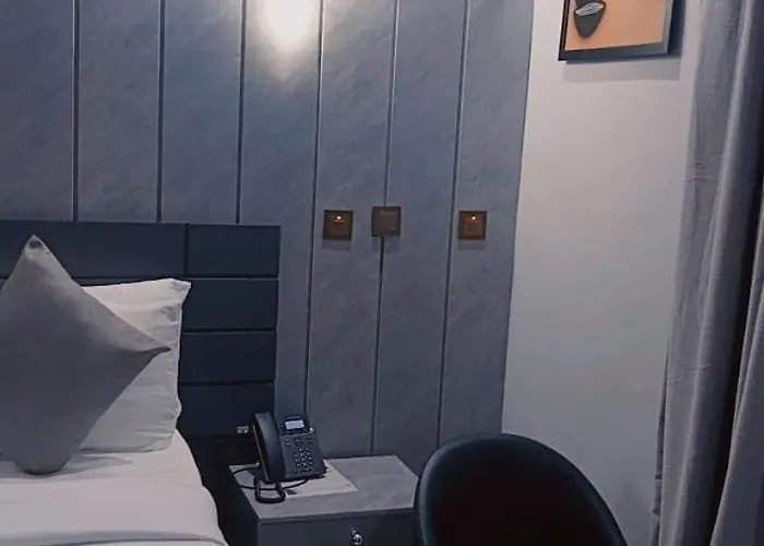 Emirates Star Hotel & Suites